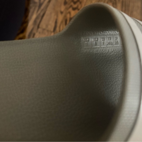 Adidas Slides - Picture 4 of 7